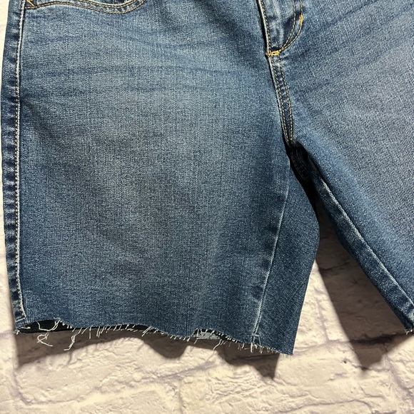 New Joe’s Jeans Easy Bermuda Shorts Size 27 - Picture 4 of 7